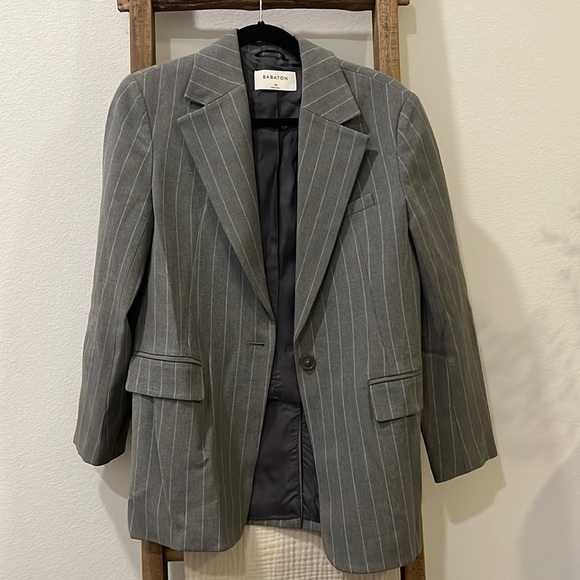 Aritzia Bavarian Pinstripe Blazer - Picture 1 of 3